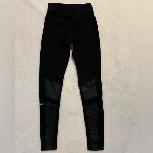 ALO Yoga Moto leggings - Picture 4 of 5